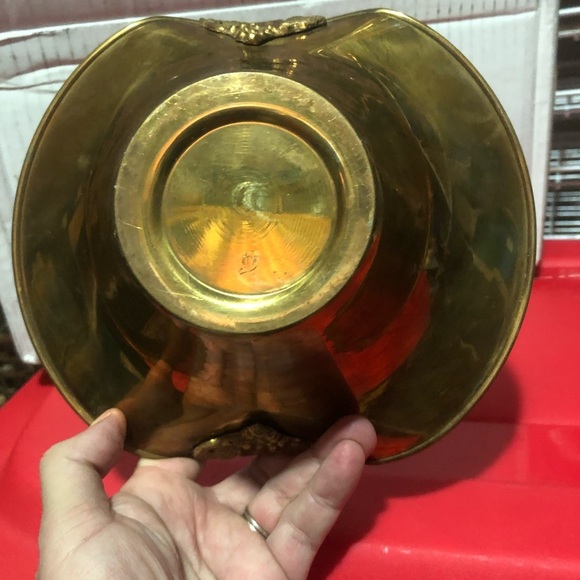 Vintage brass Metal Basket with Grape Motif. Made in India -preloved - Picture 4 of 7